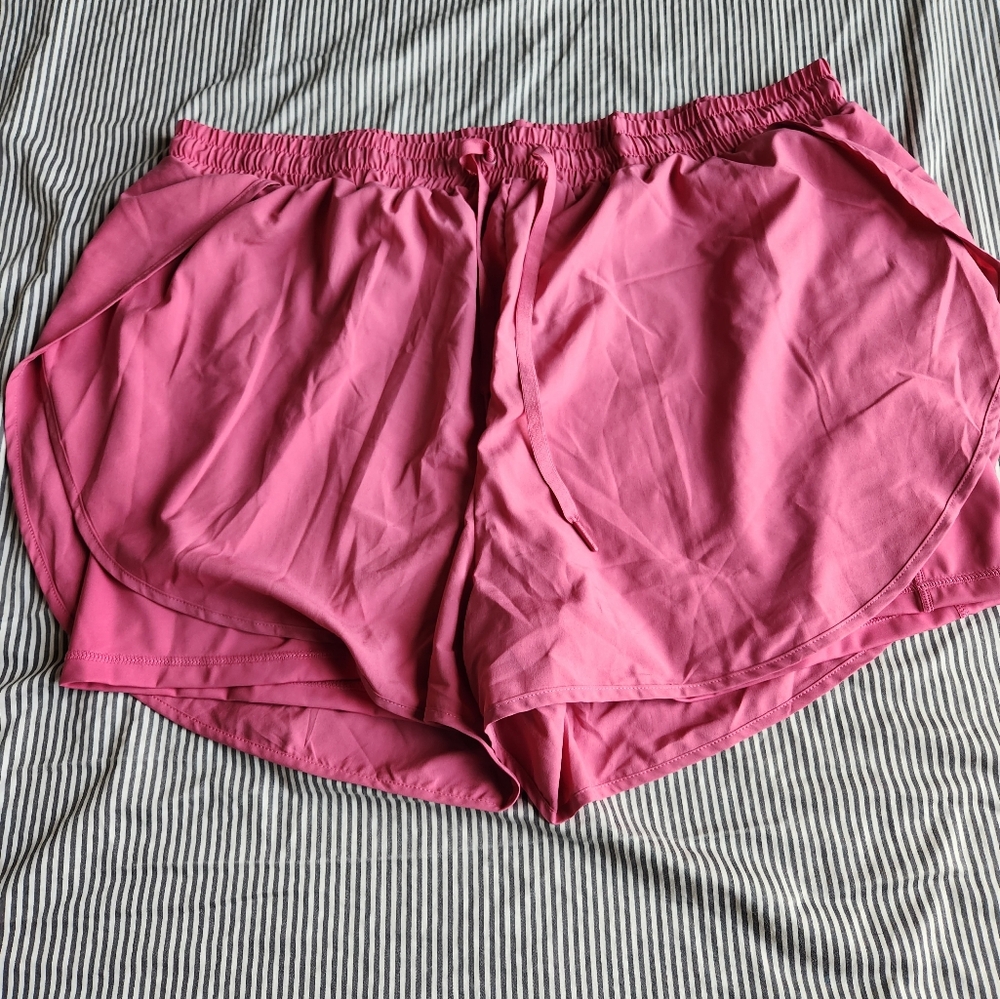 Lifesaver Short